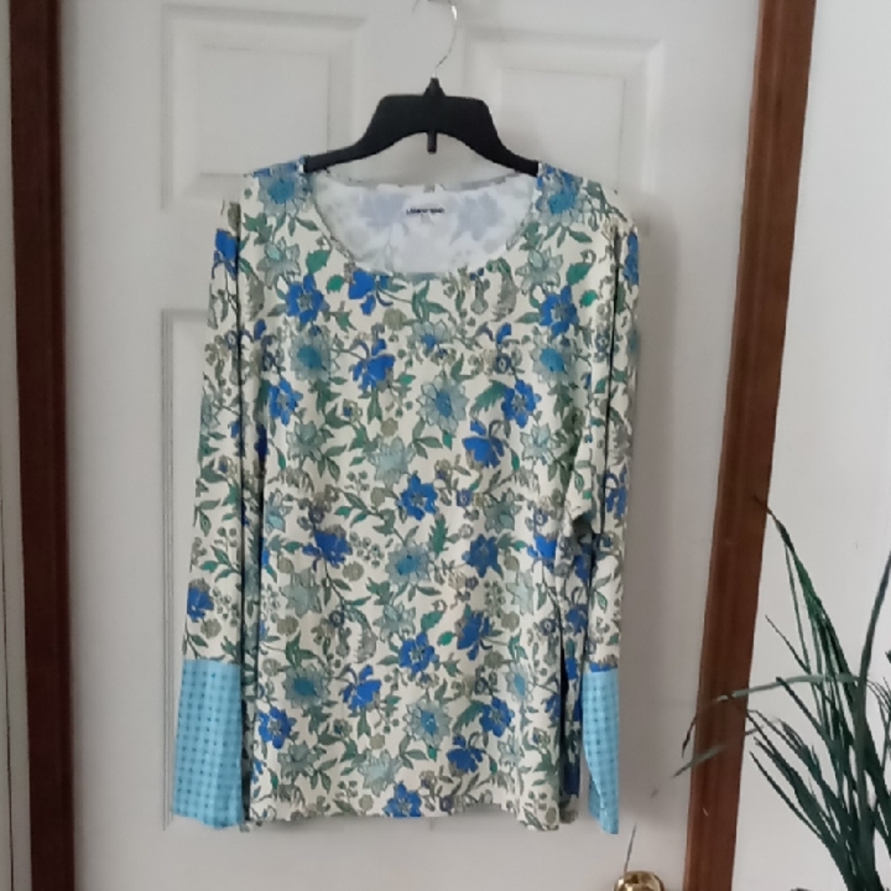 Lands' End Blue Floral Women's Blouse
